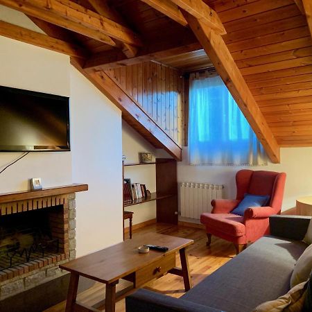 Bpirineos-Estos Apartment Бенаск Екстериор снимка