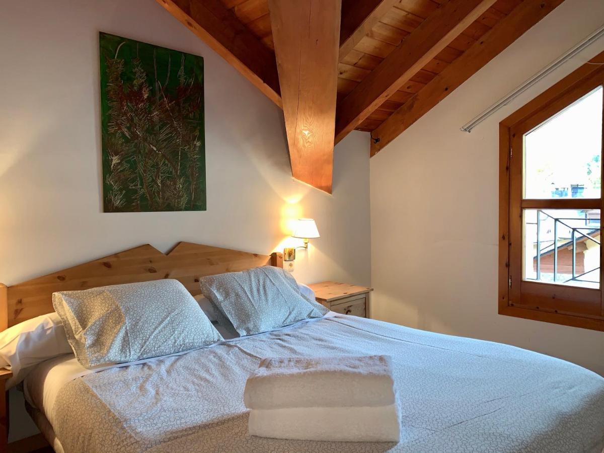 Bpirineos-Estos Apartment Бенаск Екстериор снимка