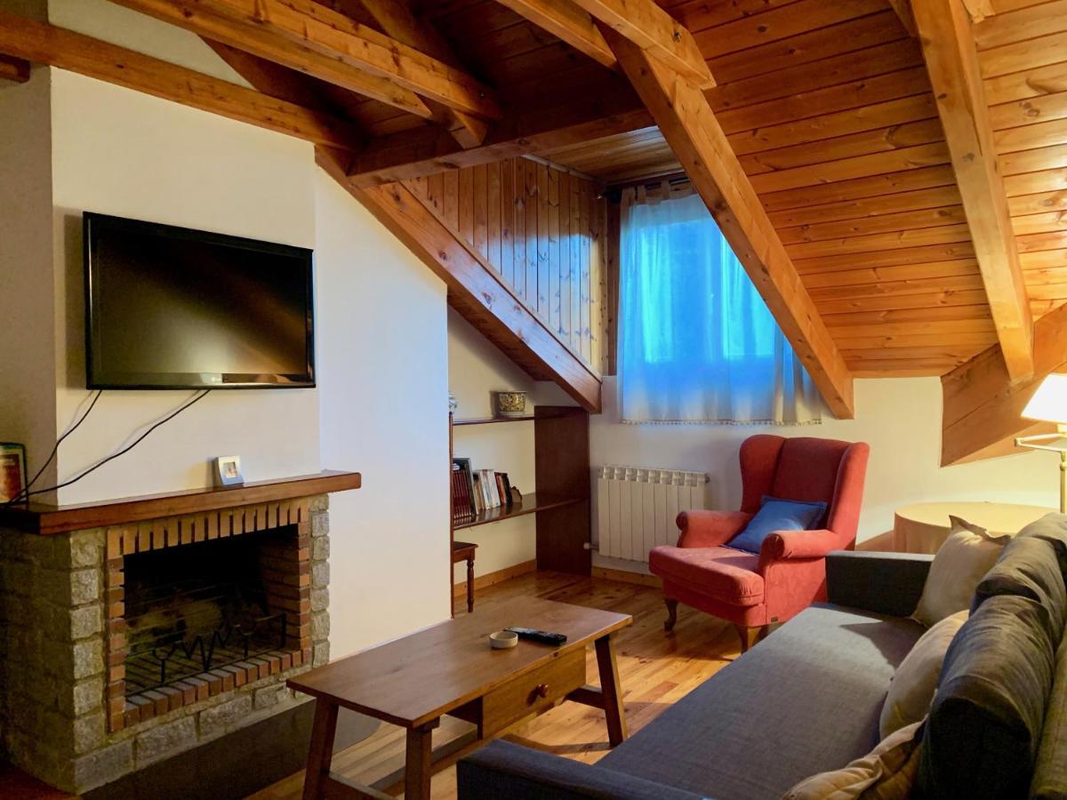 Bpirineos-Estos Apartment Бенаск Екстериор снимка