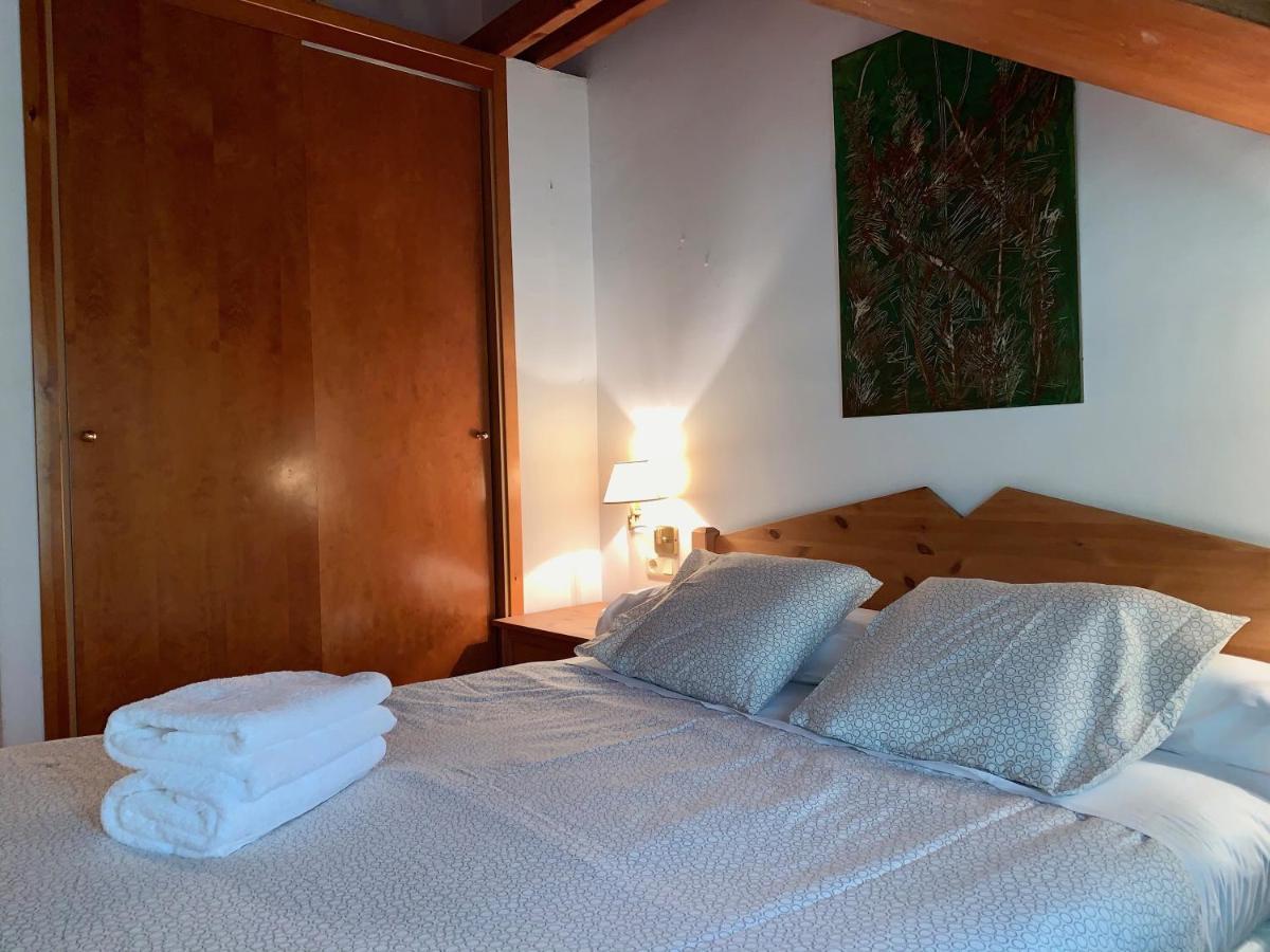 Bpirineos-Estos Apartment Бенаск Екстериор снимка